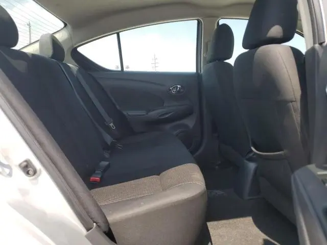 2013 NISSAN VERSA S  