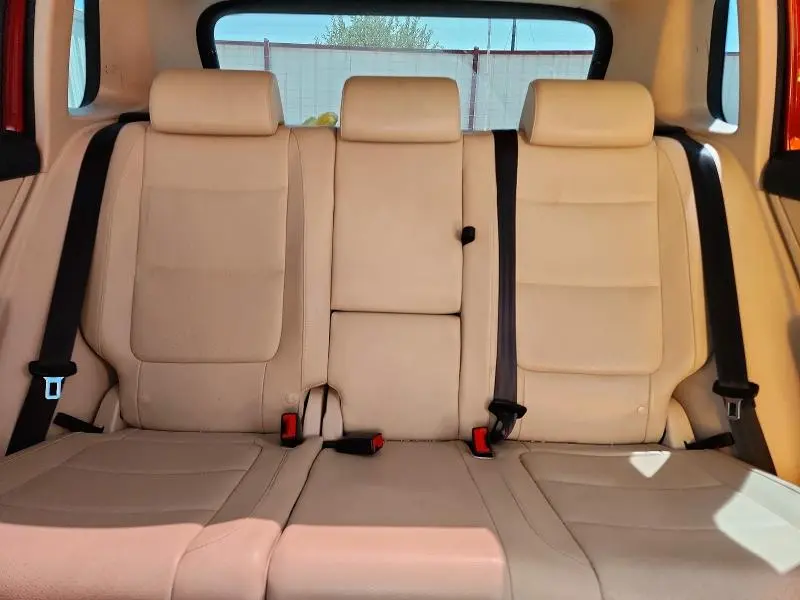 2011 VOLKSWAGEN TIGUAN S  