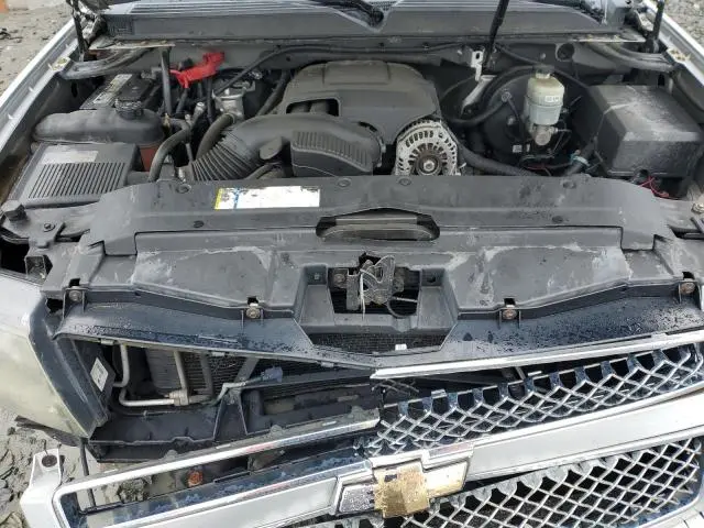 2010 CHEVROLET AVALANCHE LT  