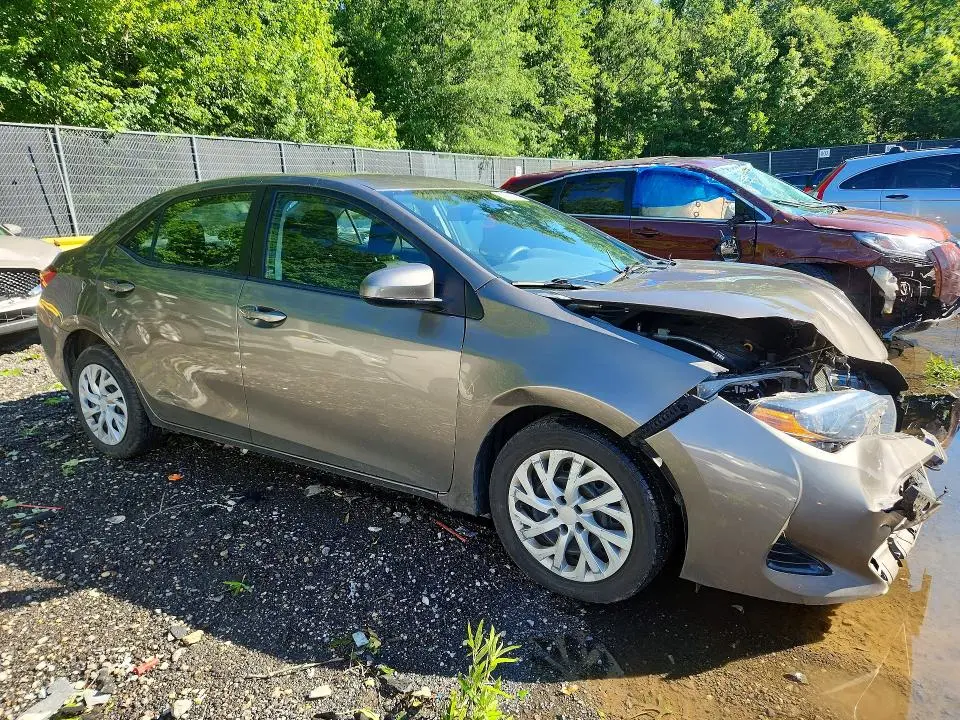 2017 TOYOTA COROLLA LE  