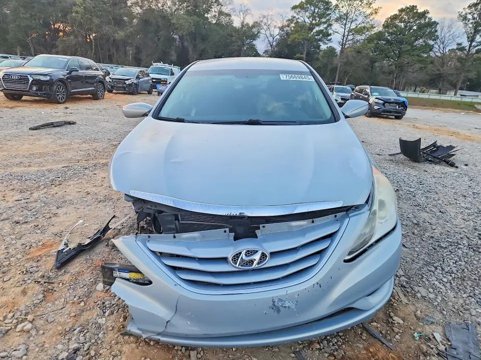 2013 HYUNDAI SONATA GLS  