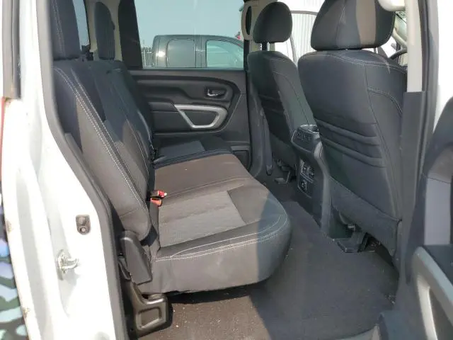 2017 NISSAN TITAN XD SL  