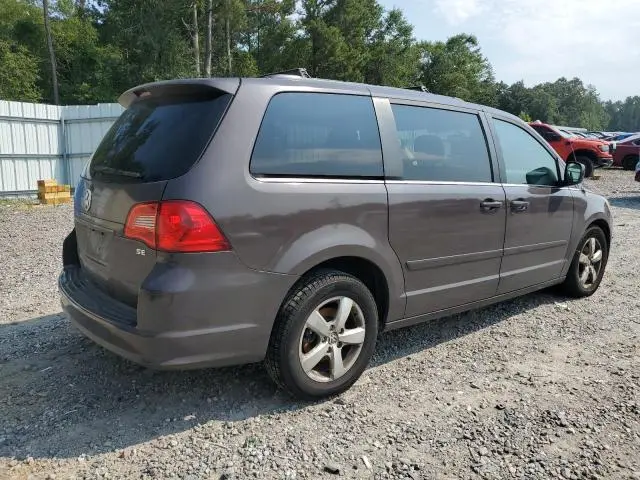 2011 VOLKSWAGEN ROUTAN SE  