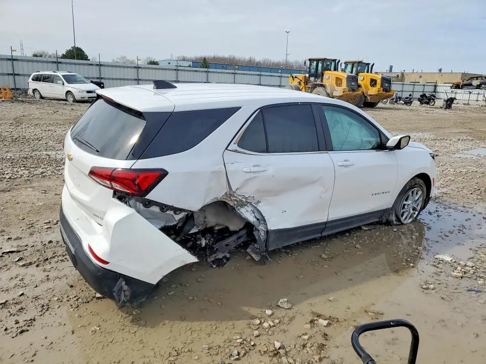 2022 CHEVROLET EQUINOX LT  