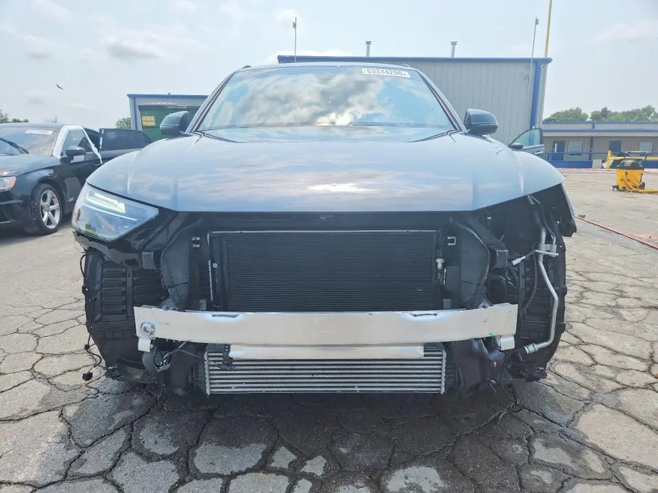 2025 AUDI SQ5 PREMIUM PLUS  