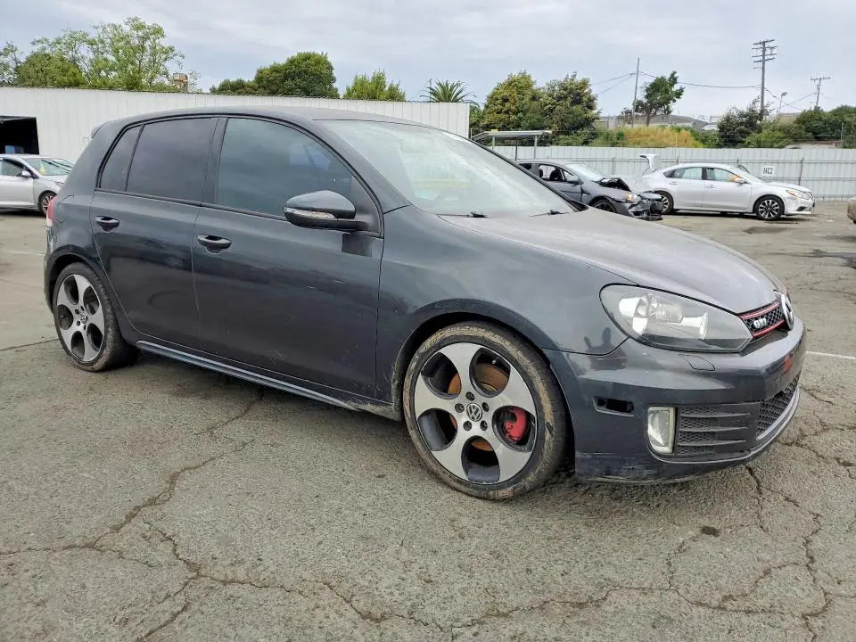 2013 VOLKSWAGEN GTI   