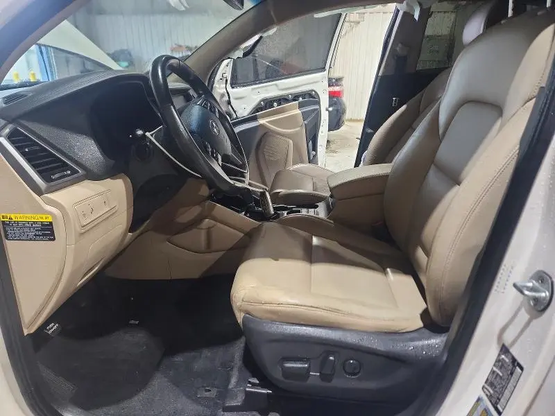2017 HYUNDAI TUCSON SE PLUS  