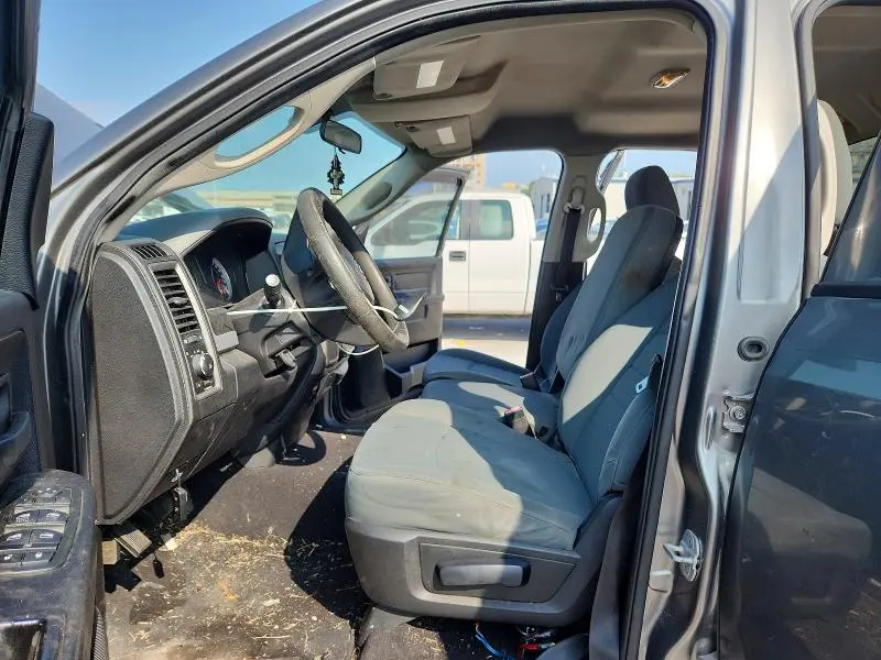 2013 RAM 1500 ST  