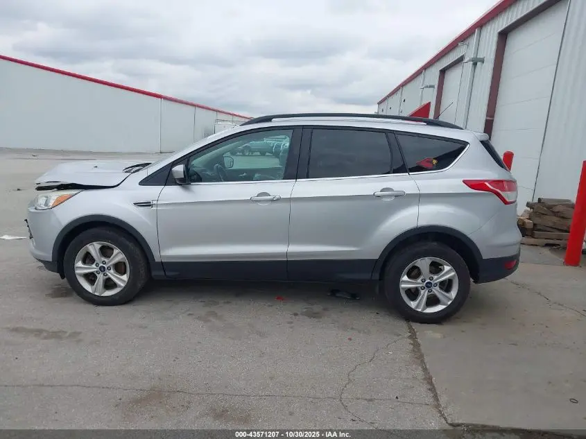 2015 FORD ESCAPE SE
