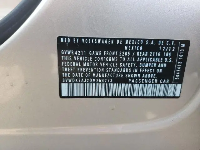 2013 VOLKSWAGEN JETTA SE  
