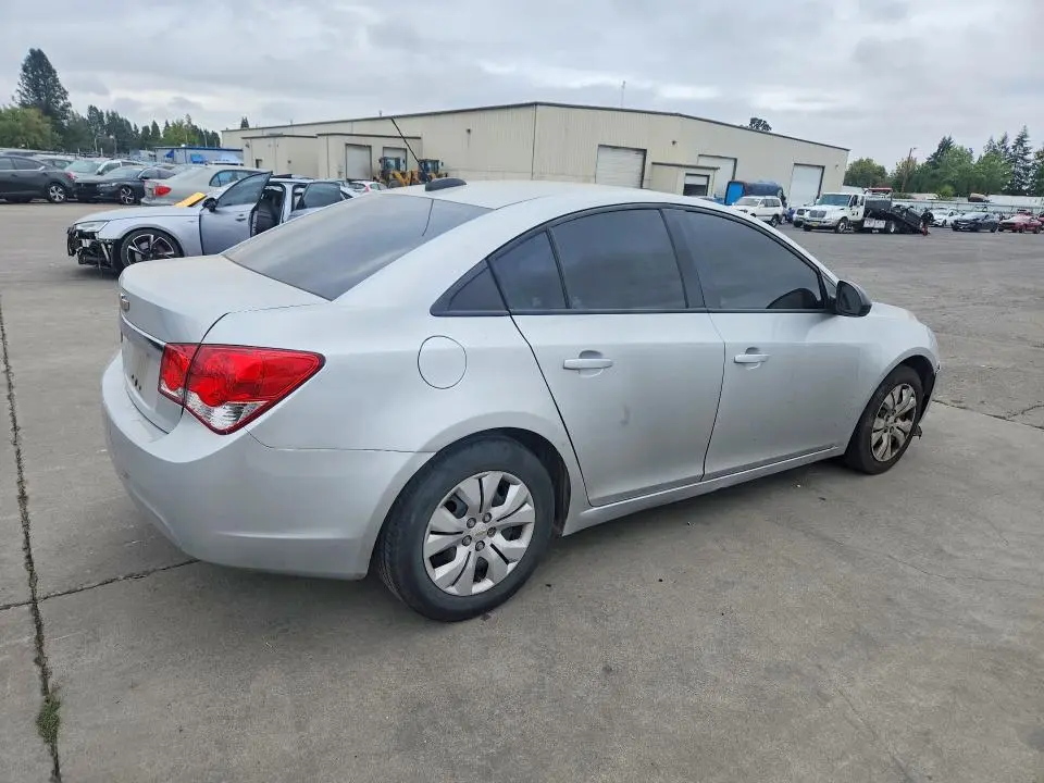 2015 CHEVROLET CRUZE LS  