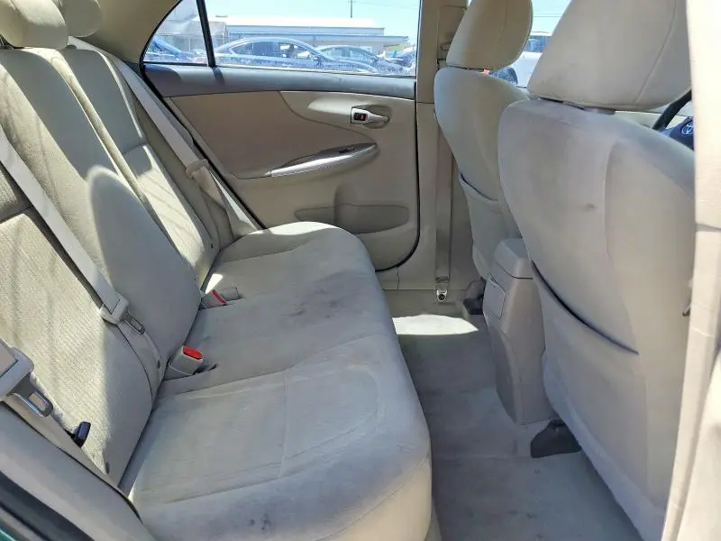 2010 TOYOTA COROLLA LE  