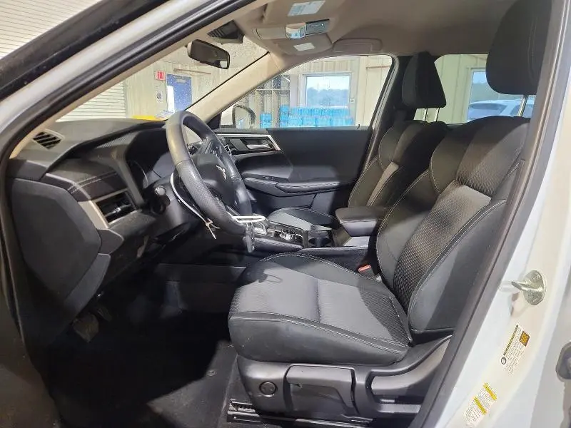 2022 MITSUBISHI OUTLANDER ES  
