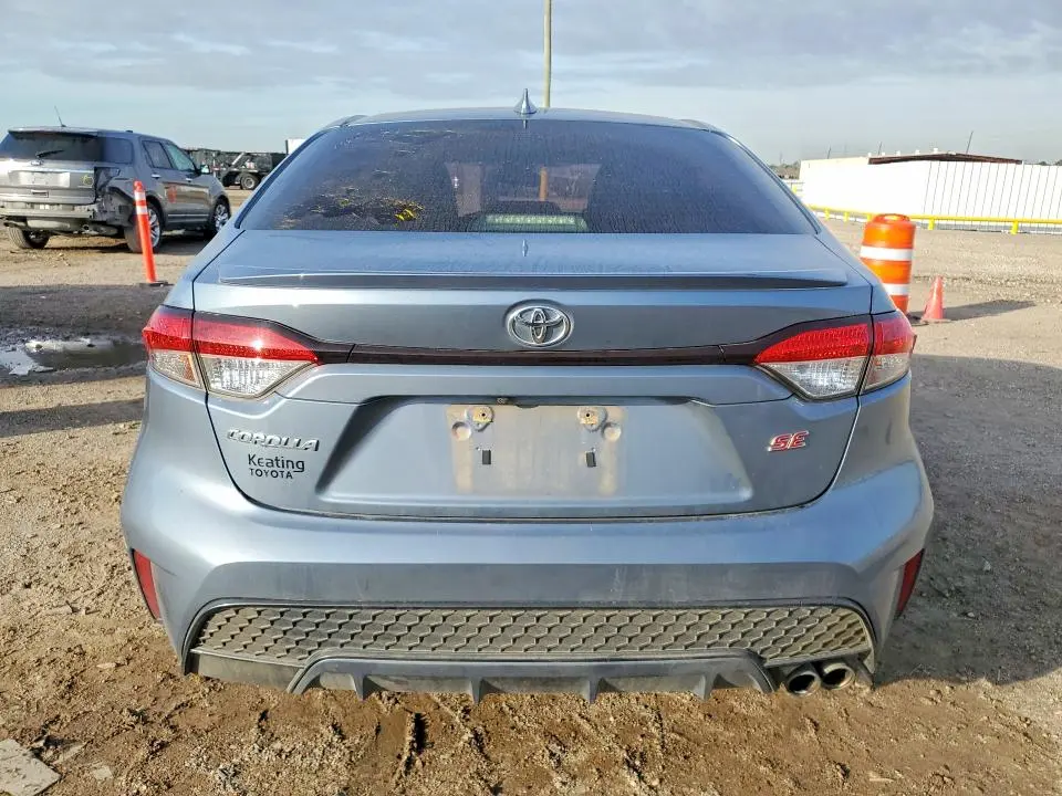 2021 TOYOTA COROLLA SE  