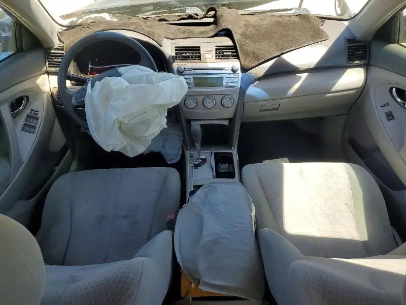 2010 TOYOTA CAMRY LE  