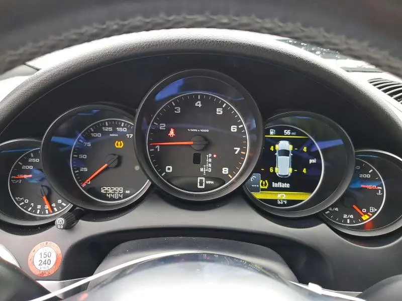 2016 PORSCHE CAYENNE   