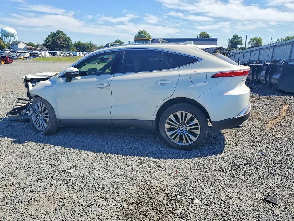 2021 TOYOTA VENZA XLE  