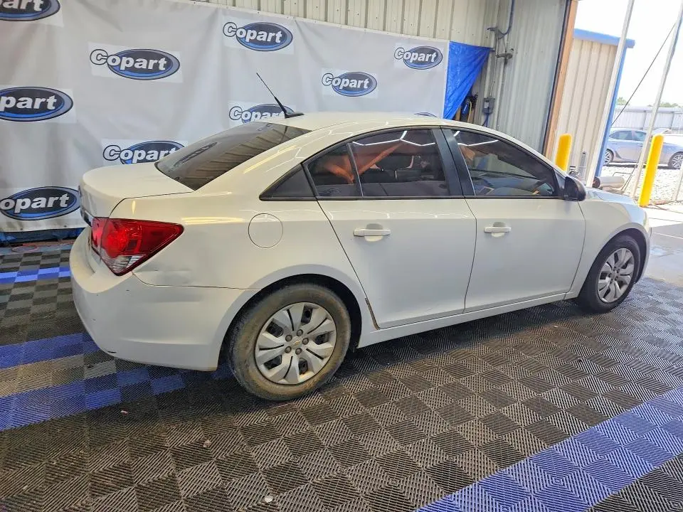 2014 CHEVROLET CRUZE LS  
