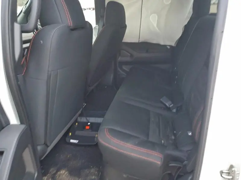 2025 NISSAN FRONTIER S  