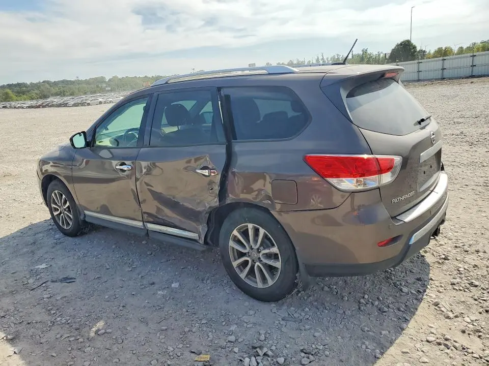 2016 NISSAN PATHFINDER SL  