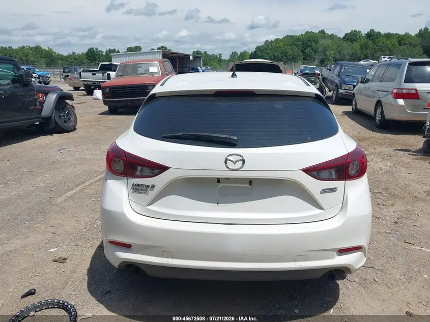 2018 MAZDA MAZDA3 TOURING