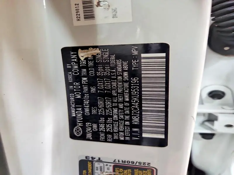 2019 HYUNDAI TUCSON SE  