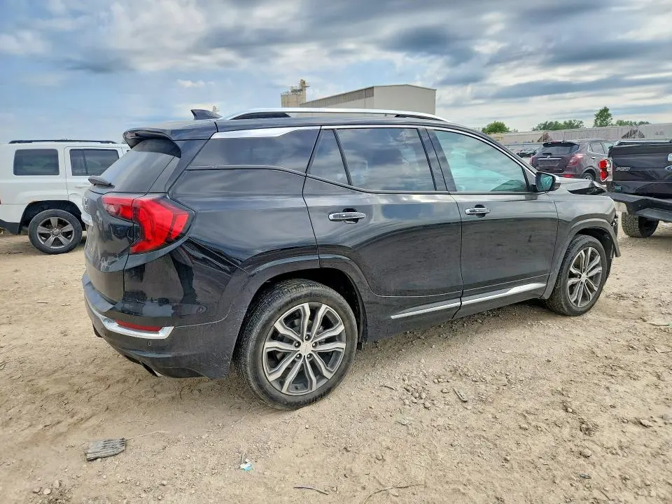 2020 GMC TERRAIN DENALI  