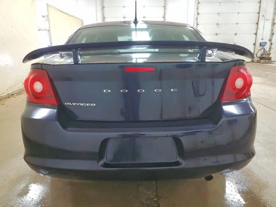 2011 DODGE AVENGER EXPRESS  