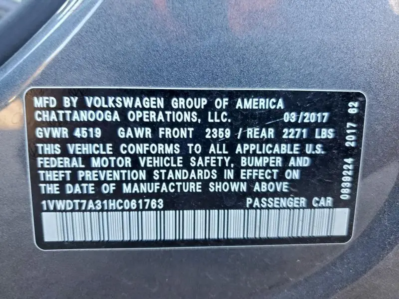 2017 VOLKSWAGEN PASSAT R-LINE  