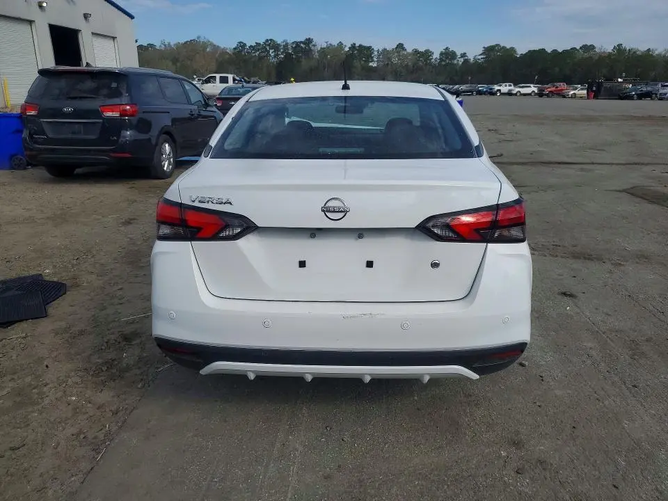2025 NISSAN VERSA S  