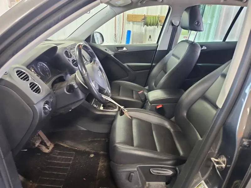 2014 VOLKSWAGEN TIGUAN S  