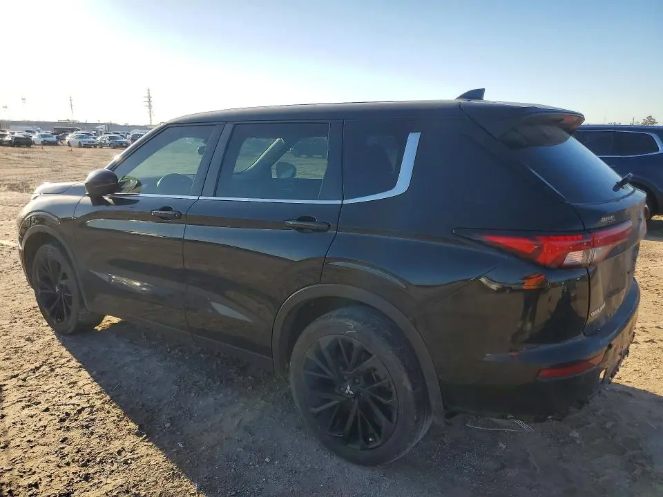 2022 MITSUBISHI OUTLANDER ES  