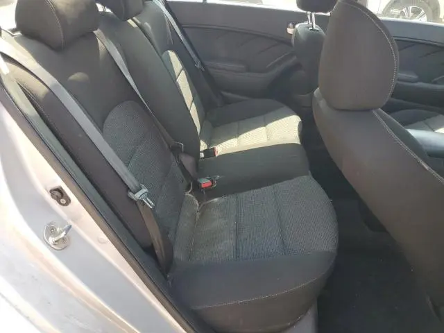 2018 KIA FORTE LX  