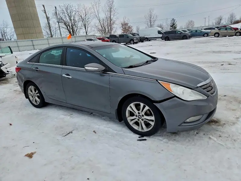 2013 HYUNDAI SONATA SE  