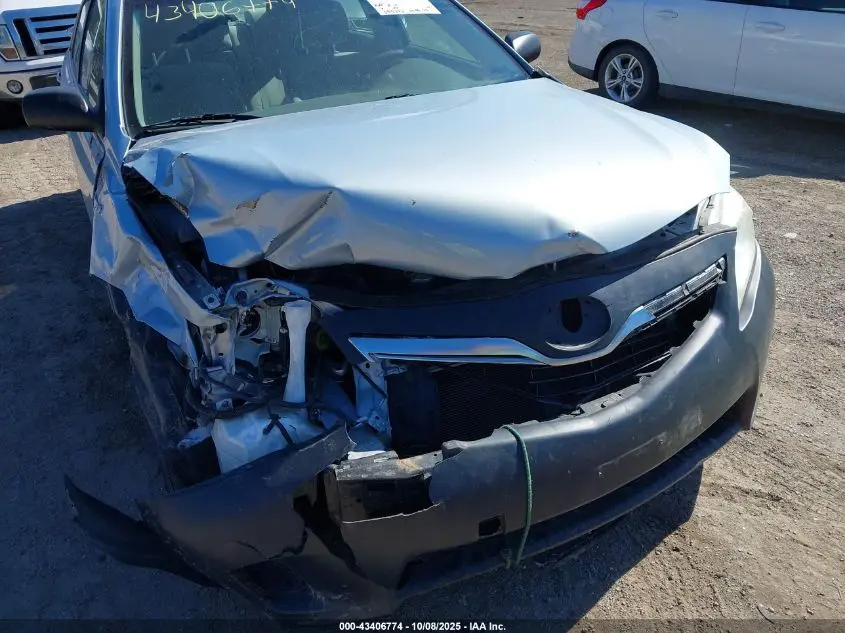2010 TOYOTA CAMRY HYBRID  