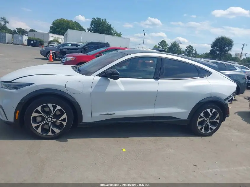 2022 FORD MUSTANG MACH-E PREMIUM