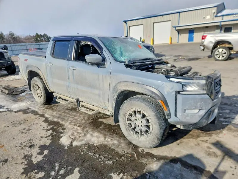 2022 NISSAN FRONTIER S  