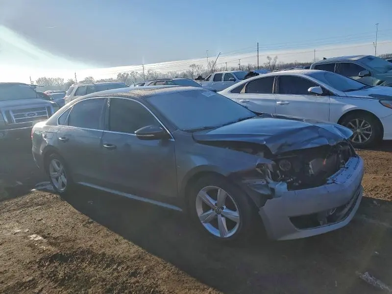 2012 VOLKSWAGEN PASSAT SE  
