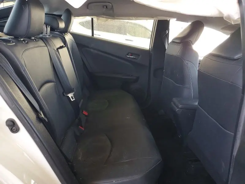 2017 TOYOTA PRIUS FOUR TOURING  