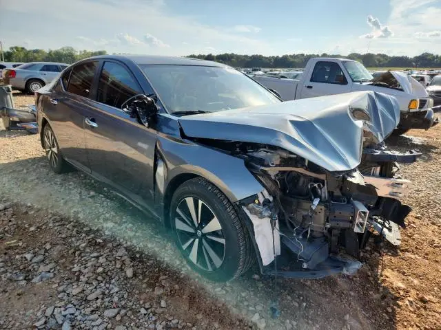 2021 NISSAN ALTIMA SV