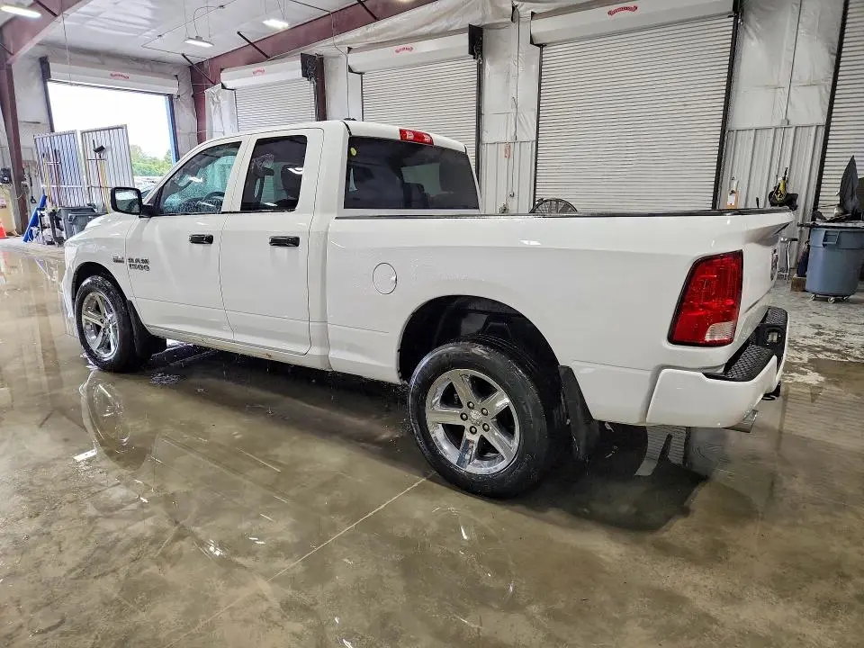 2014 RAM 1500 ST  