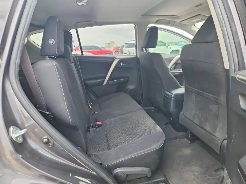2017 TOYOTA RAV4 XLE  
