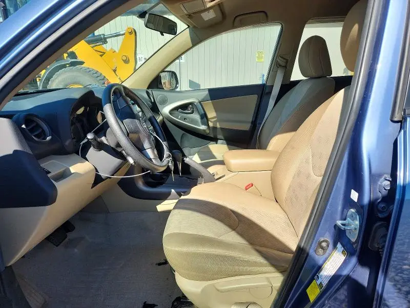 2011 TOYOTA RAV4 BASE  
