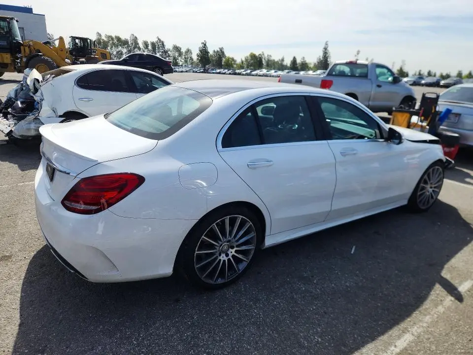 2015 MERCEDES-BENZ C 300  
