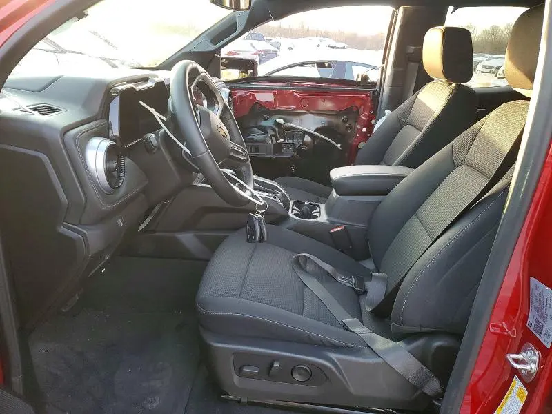 2024 CHEVROLET COLORADO LT  