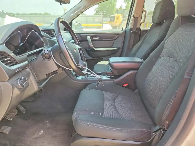 2017 CHEVROLET TRAVERSE LT  