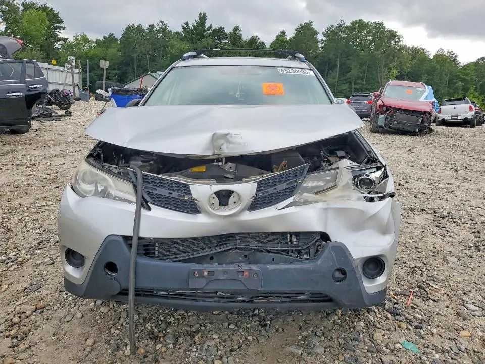 2013 TOYOTA RAV4 LE  
