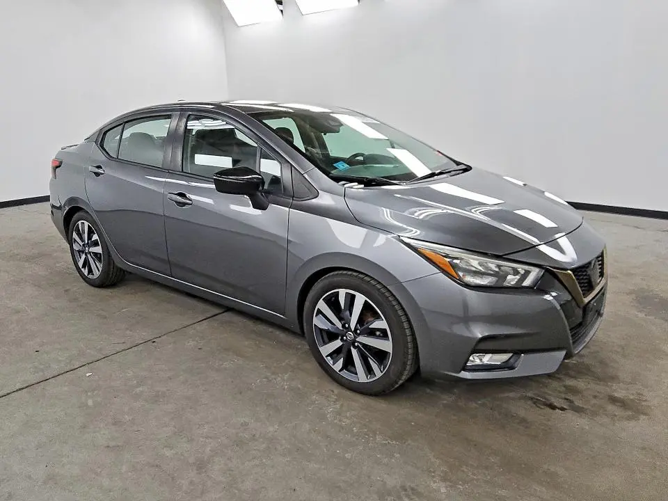2020 NISSAN VERSA SR  
