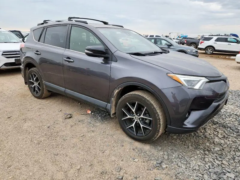 2018 TOYOTA RAV4 SE  