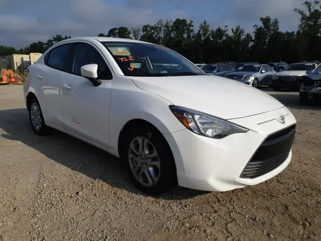 2018 TOYOTA YARIS IA